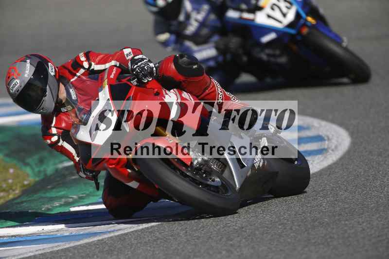 /02 29.01.-02.02.2024 Moto Center Thun Jerez/Gruppe schwarz-black/566